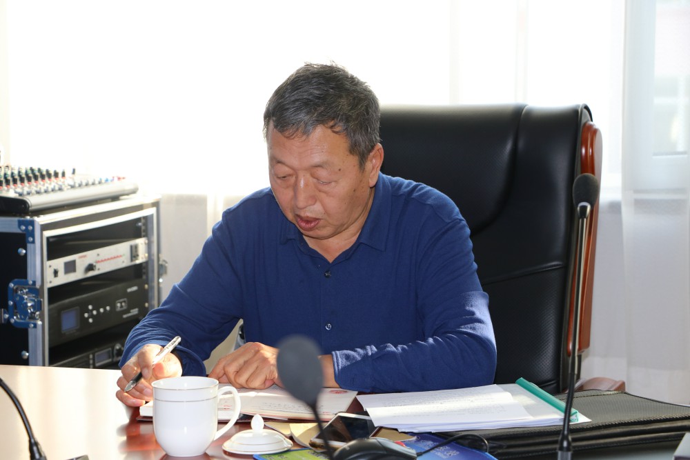 武川县人民检察院党组召开对照党章党规找差距专题会议